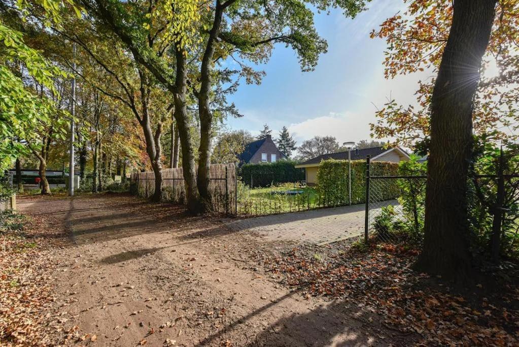 Huinerhofje 2 - Vrijstaand Met Grote Omheinde Tuin, Rust, Privacy En Nabij Bossen Villa Putten Exterior photo